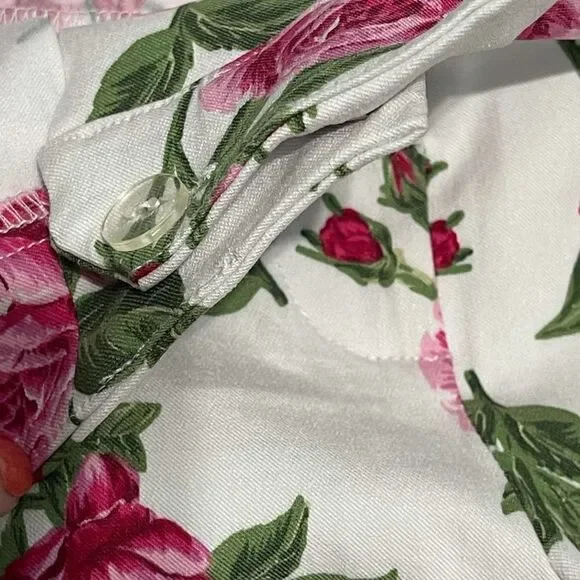 SOHO Apparel LTD Floral Print Shorts High Waisted White Pink Rose Size 8 - Picture 9 of 12